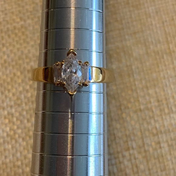 Marquis cut CZ with baguettes on the side. 7 3/4 - Picture 6 of 7